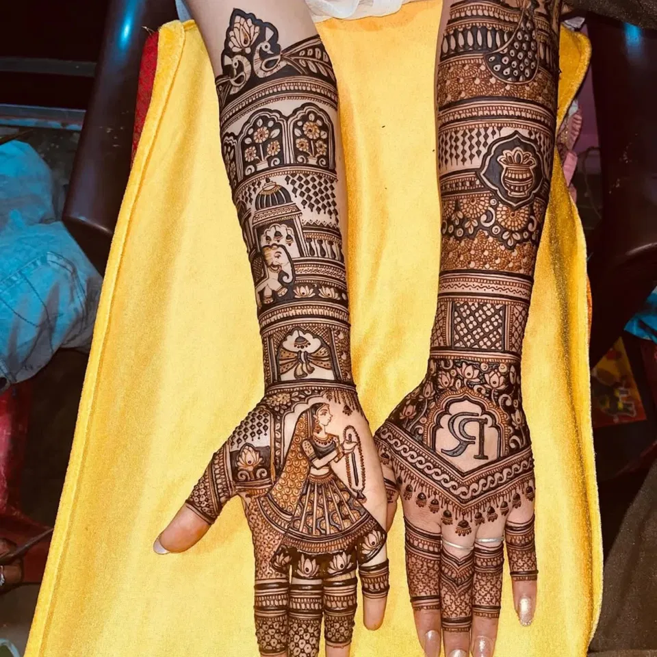 Full Hand Mehndi Design with Figures (3)