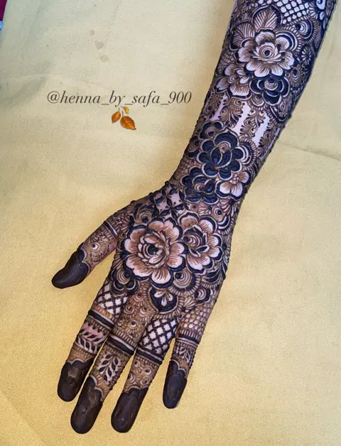 aesthetic bridal full hand mehndi design