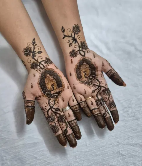 figure mehndi design