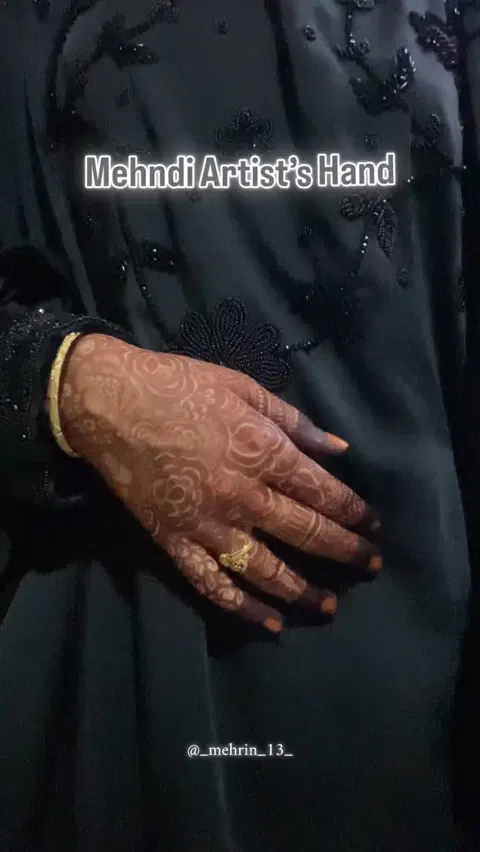 aesthetic simple mehndi design