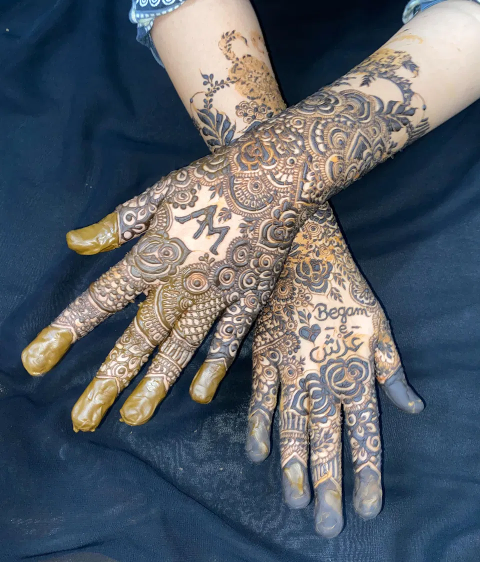 Aesthetic Mehndi Design