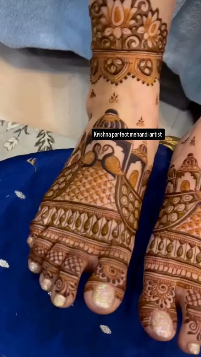 Bridal Mehndi Design with Figures and Peacock (7)