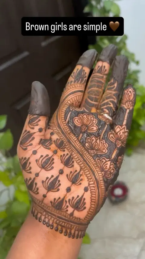 lotus mehndi design