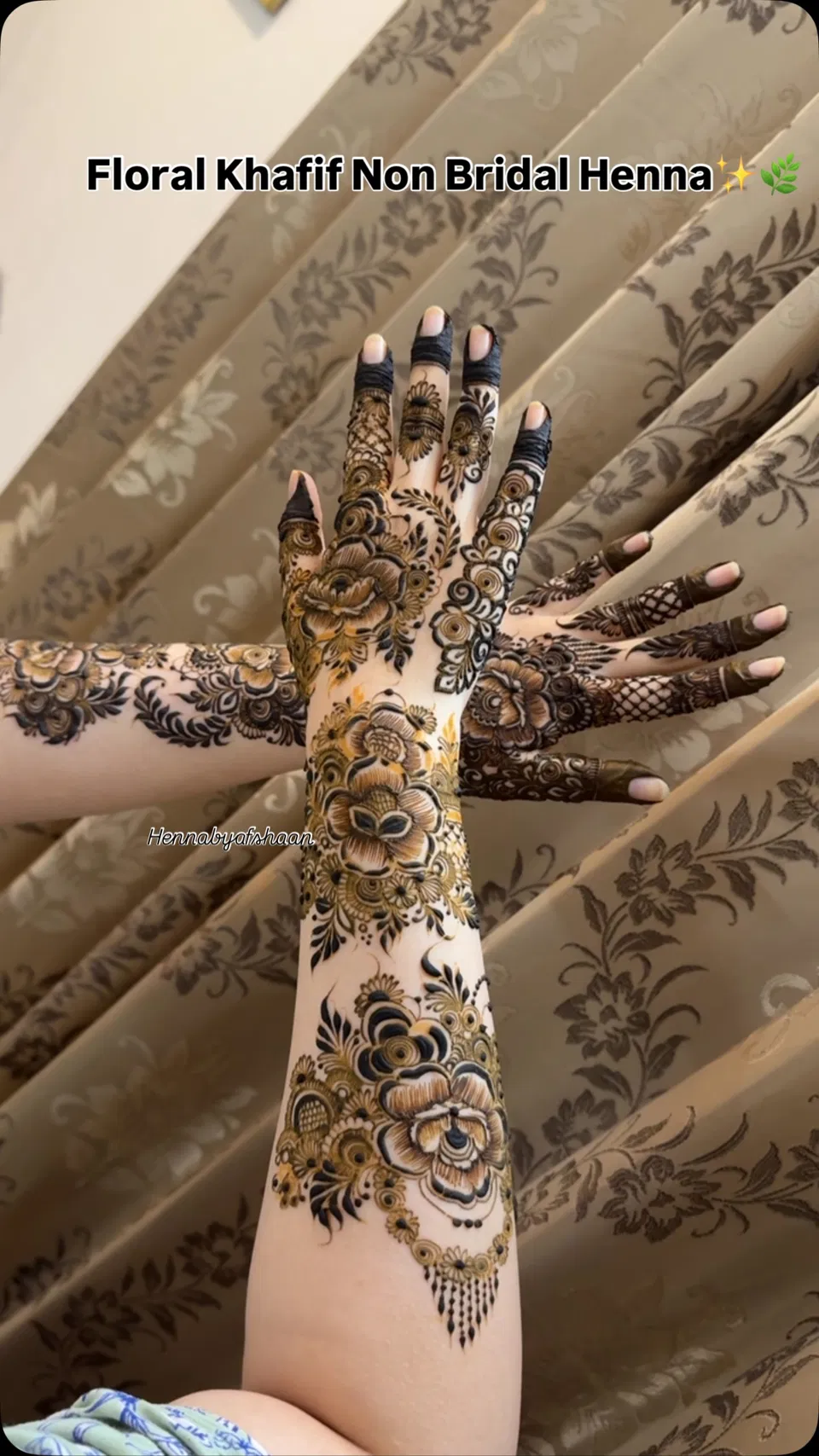 Aesthetic Mehndi Design