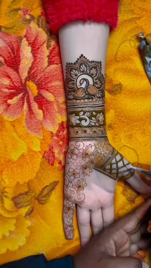 full hand mehndi design