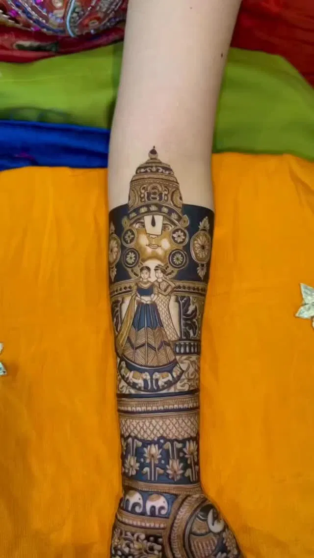 Full Hand Mehndi Design with Figures (2)