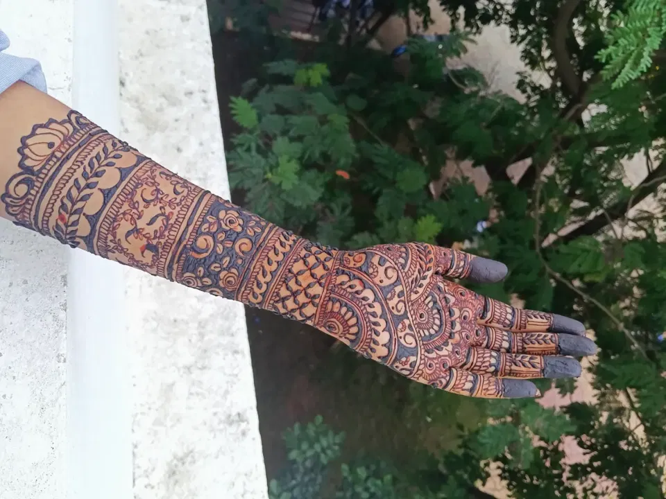 Indian Full Hand Mehndi Design (4)