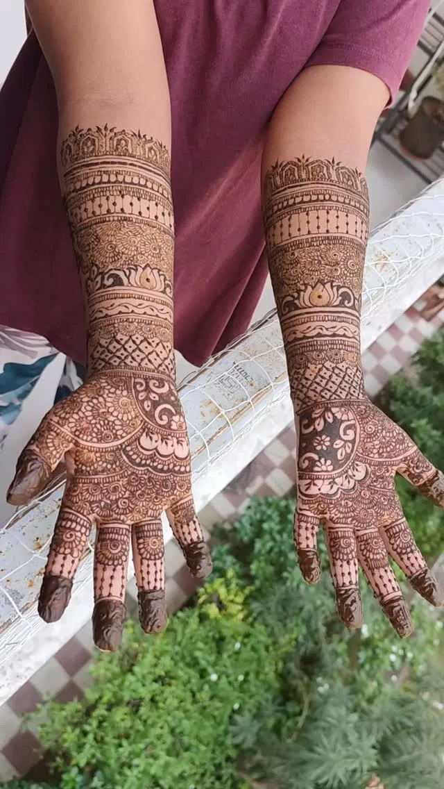 Full Hand Mehndi Design with Figures (3)