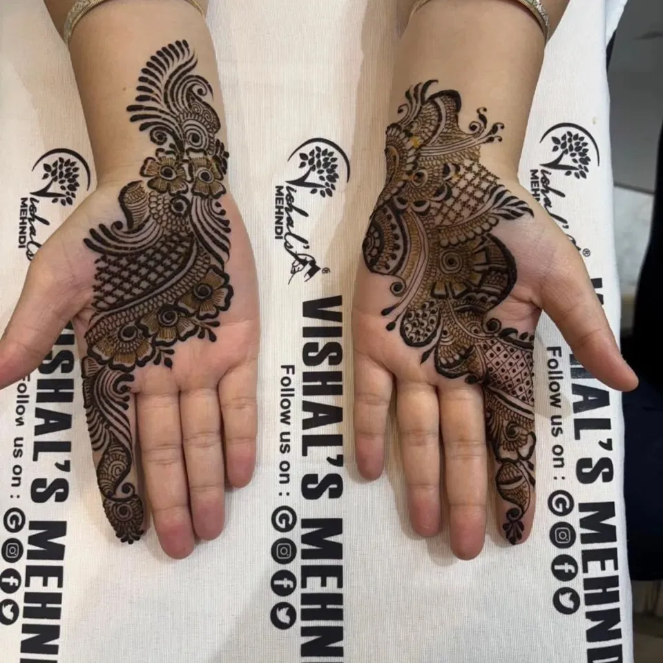 Mehndi Design with Figures and Peacock