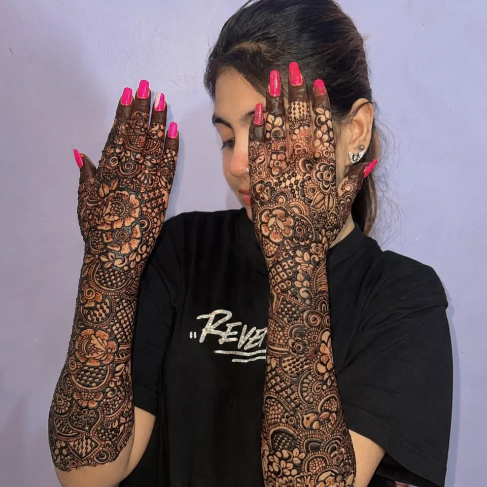 Full Hand Mehndi Design with Figures