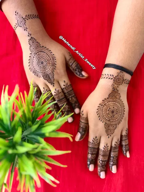 circle mehndi design