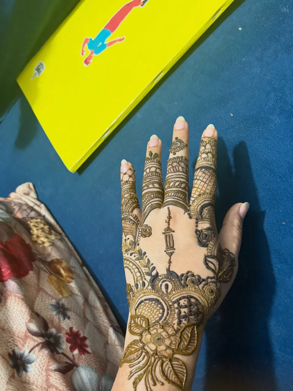 Mehndi Design for Karwa Chauth (2)
