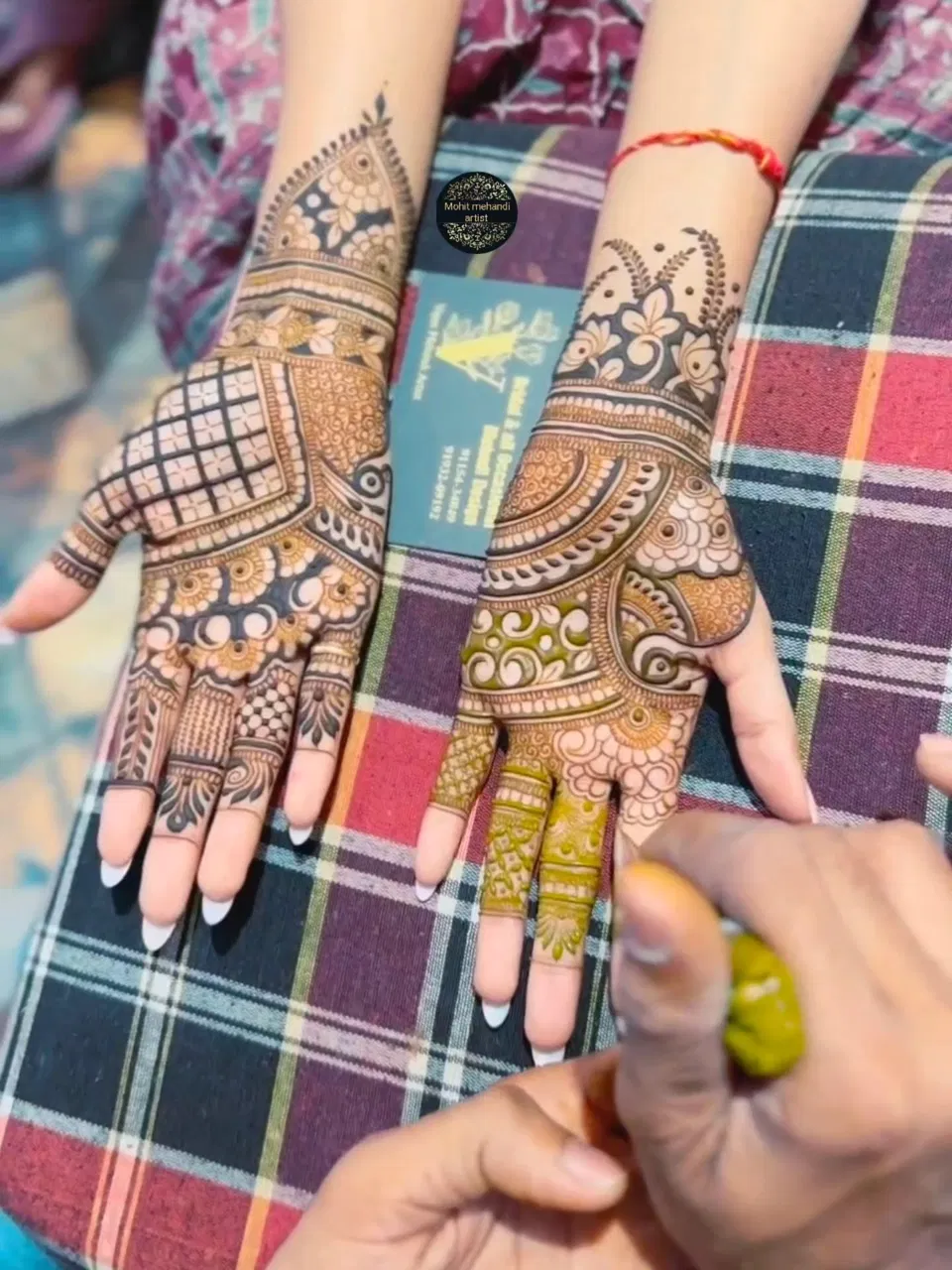 Mehndi Design with Figures