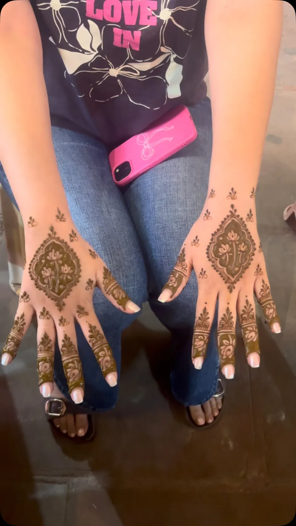 Finger Mehndi Design