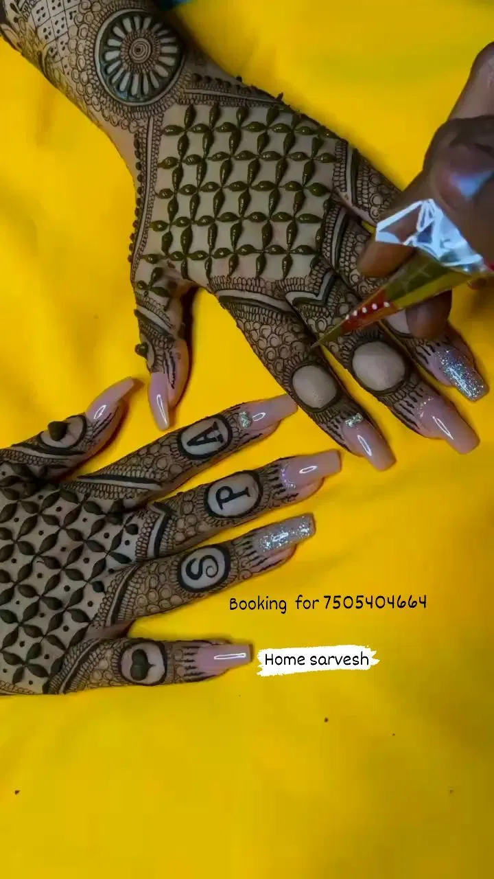 Aesthetic Bridal Back Hand Mehndi Design (23)