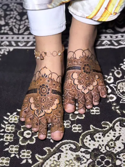 foot mehndi design