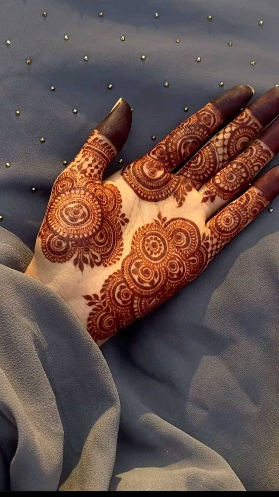 Aesthetic Stylish Finger Mehndi Design for Eid