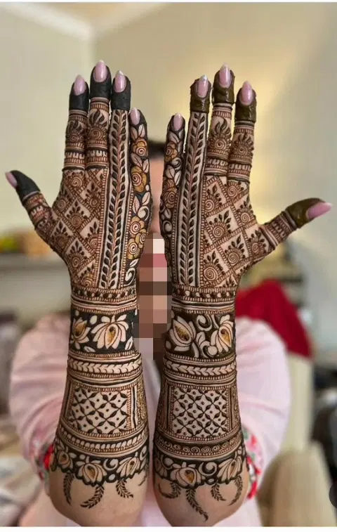 bridal back hand mehndi design