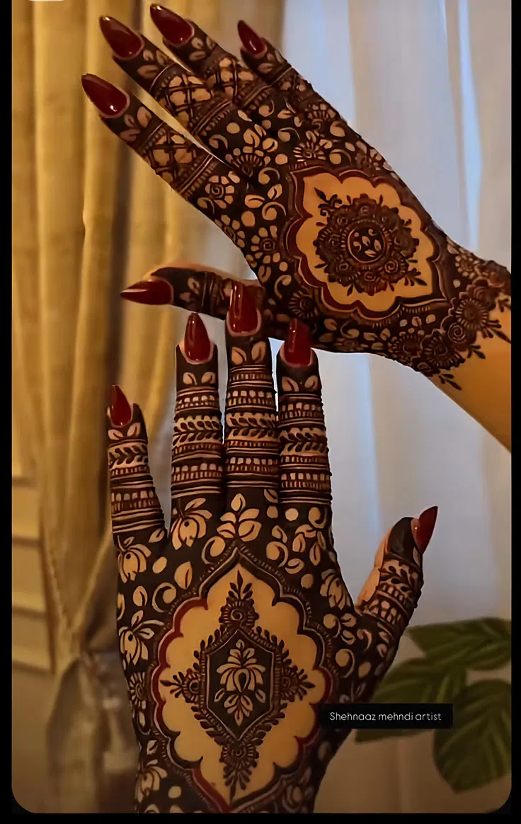 Bridal Royal Back Hand Mehndi Design with Figures (2)