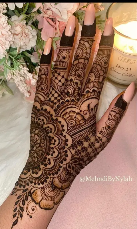 arabic bridal circle back hand mehndi design