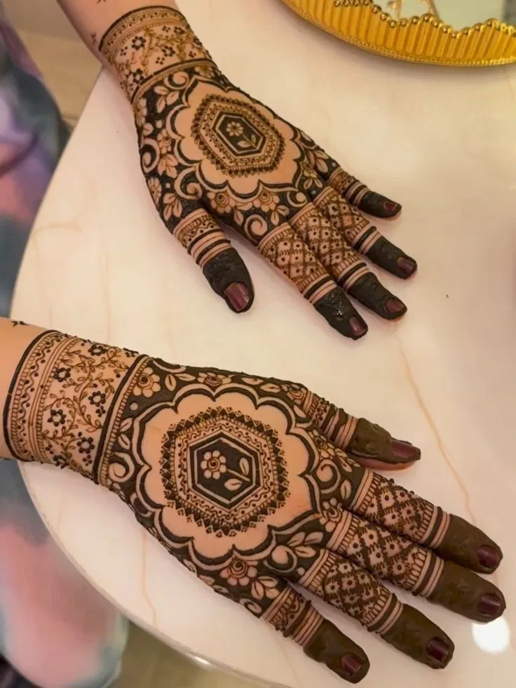 Bridal Back Hand Mehndi Design (2)