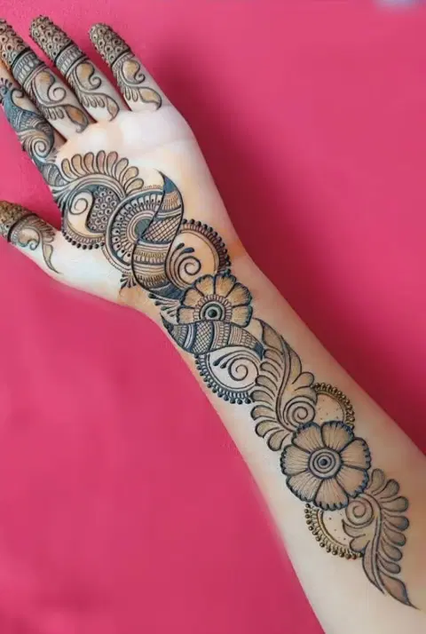 arabic stylish circle full hand mehndi design