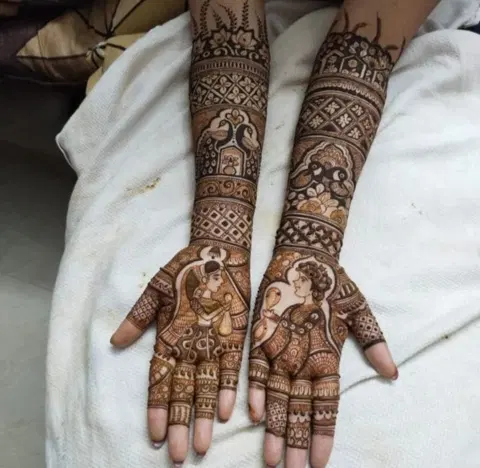 bridal figure front hand mehndi design