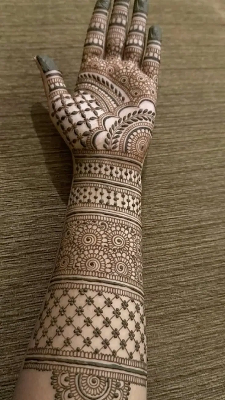 Arabic Bridal Front Hand Mehndi Design for Diwali