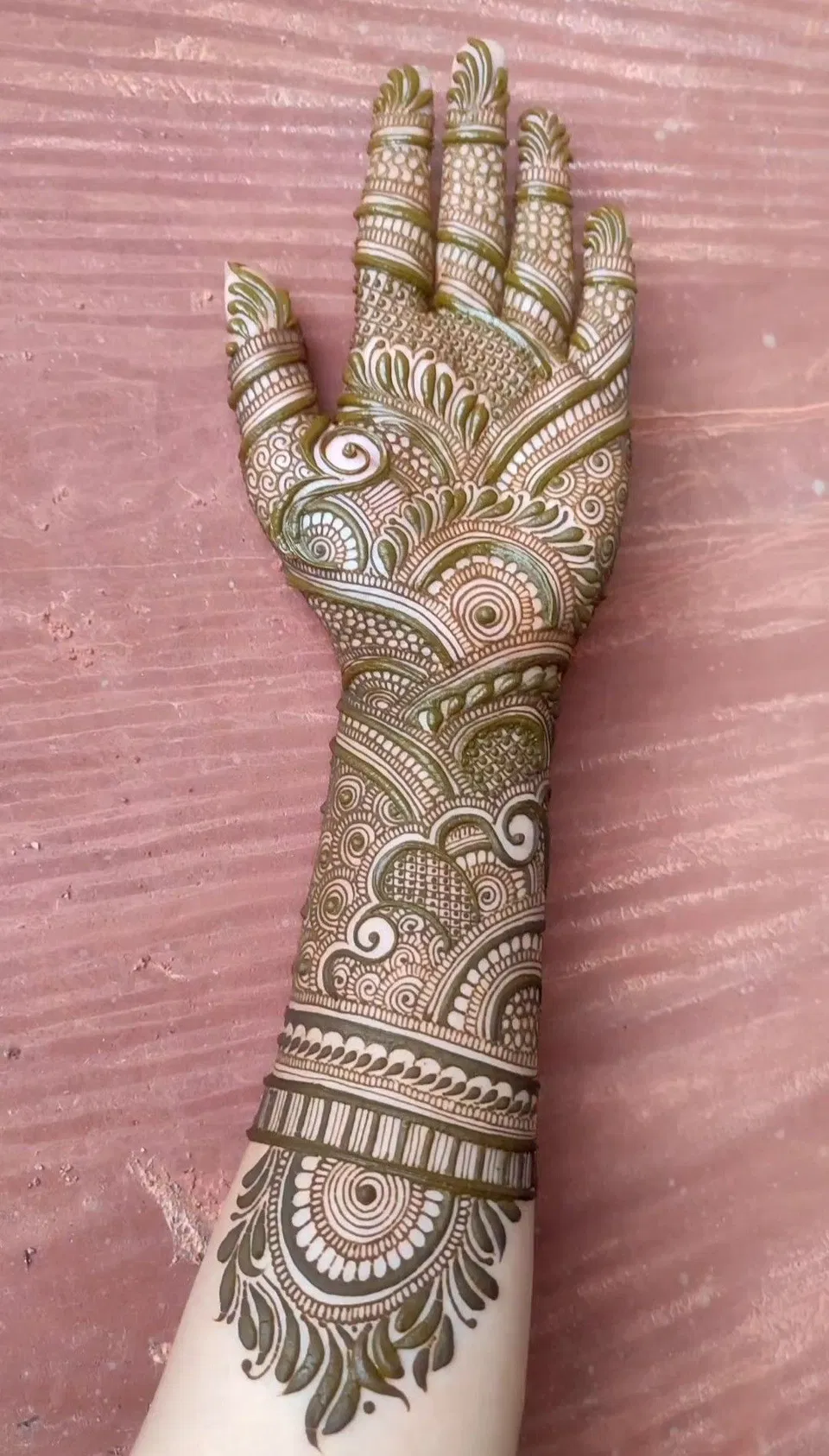 Aesthetic Arabic Arm Mehndi Design with Gol Tikki and Figures
