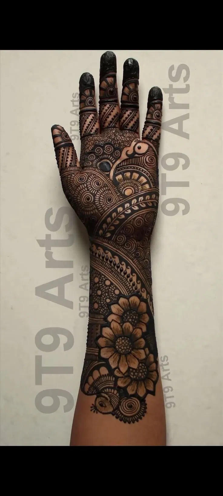 Arabic Bridal Front Hand Mehndi Design with Figures and Flowers (2)