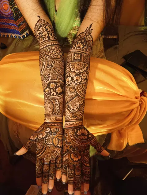 bridal figure full hand mehndi design