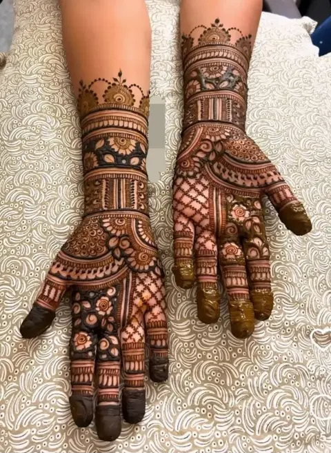 bridal indian front hand mehndi design