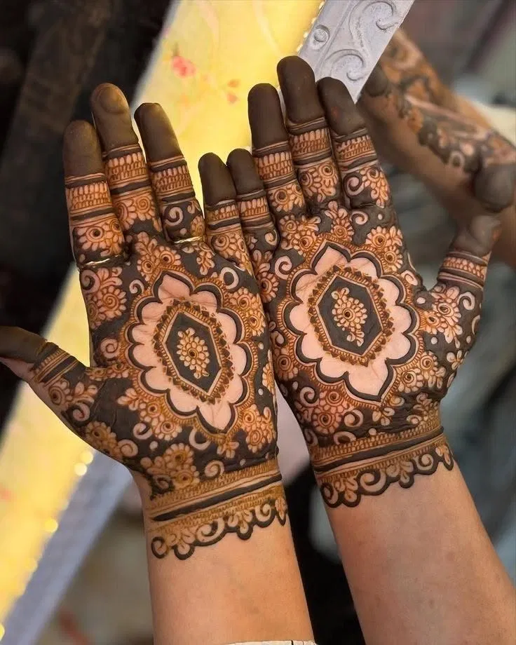 Aesthetic Arabic Finger Mehndi Design for Engagement