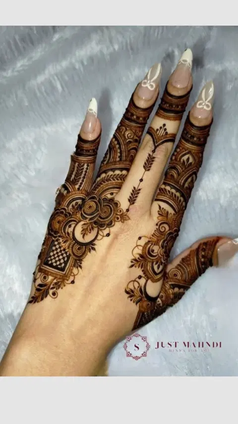 aesthetic bridal jaal back hand mehndi design