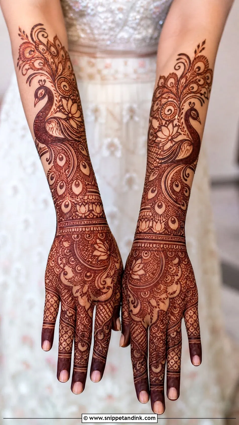 Bridal Stylish Back Hand Mehndi Design with Figures (8)