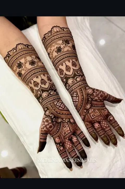 bridal stylish jaal front hand mehndi design