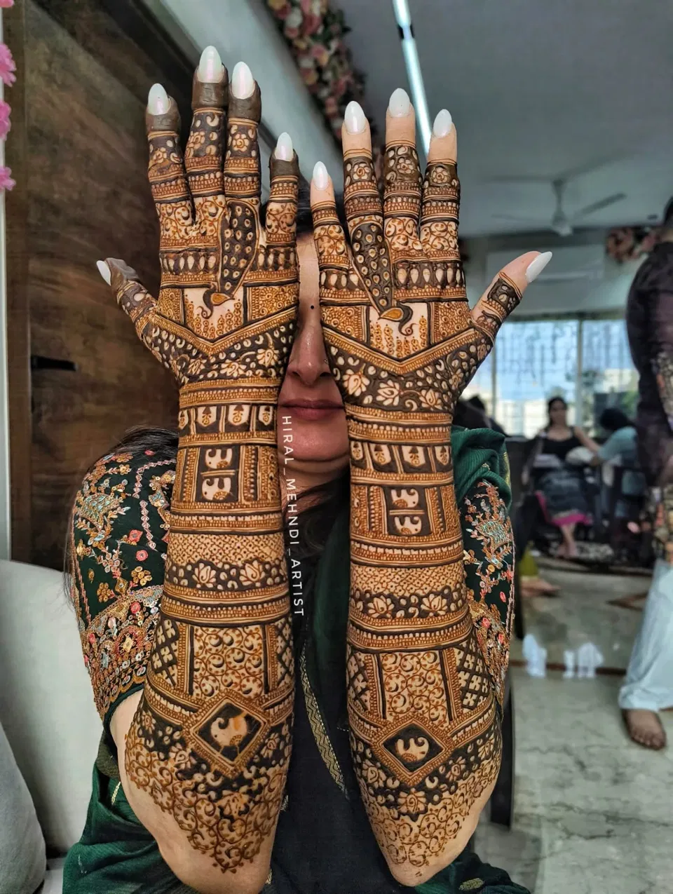 Bridal Stylish Back Hand Mehndi Design with Figures