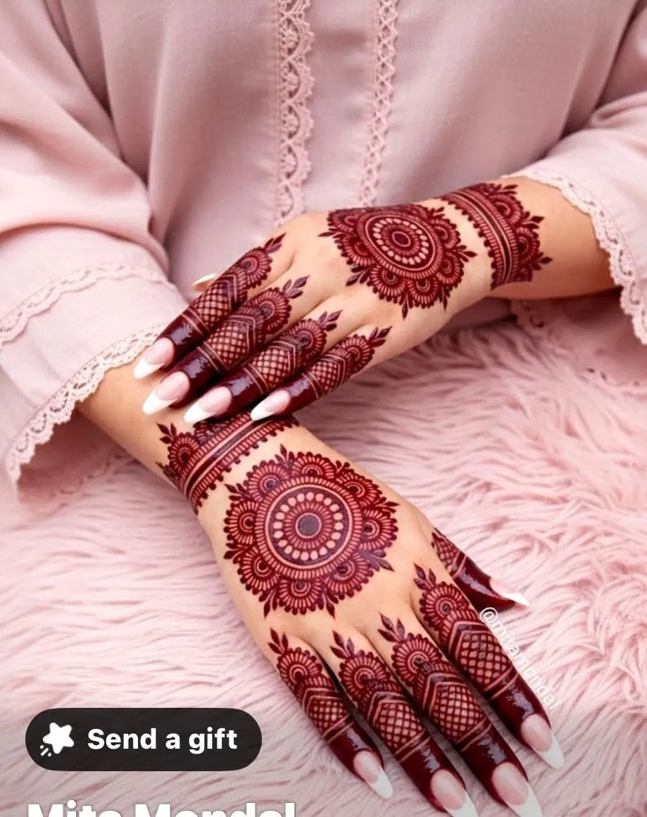 Aesthetic Bridal Back Hand Mehndi Design with Flowers and Jaal