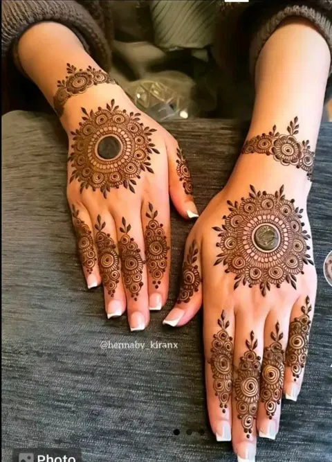 bridal indian circle back hand mehndi design