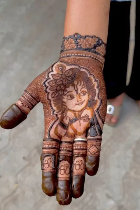 back hand mehndi design