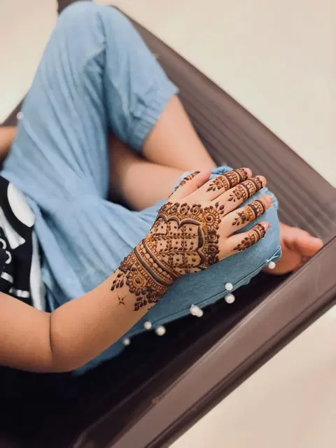 simple flower full hand mehndi design