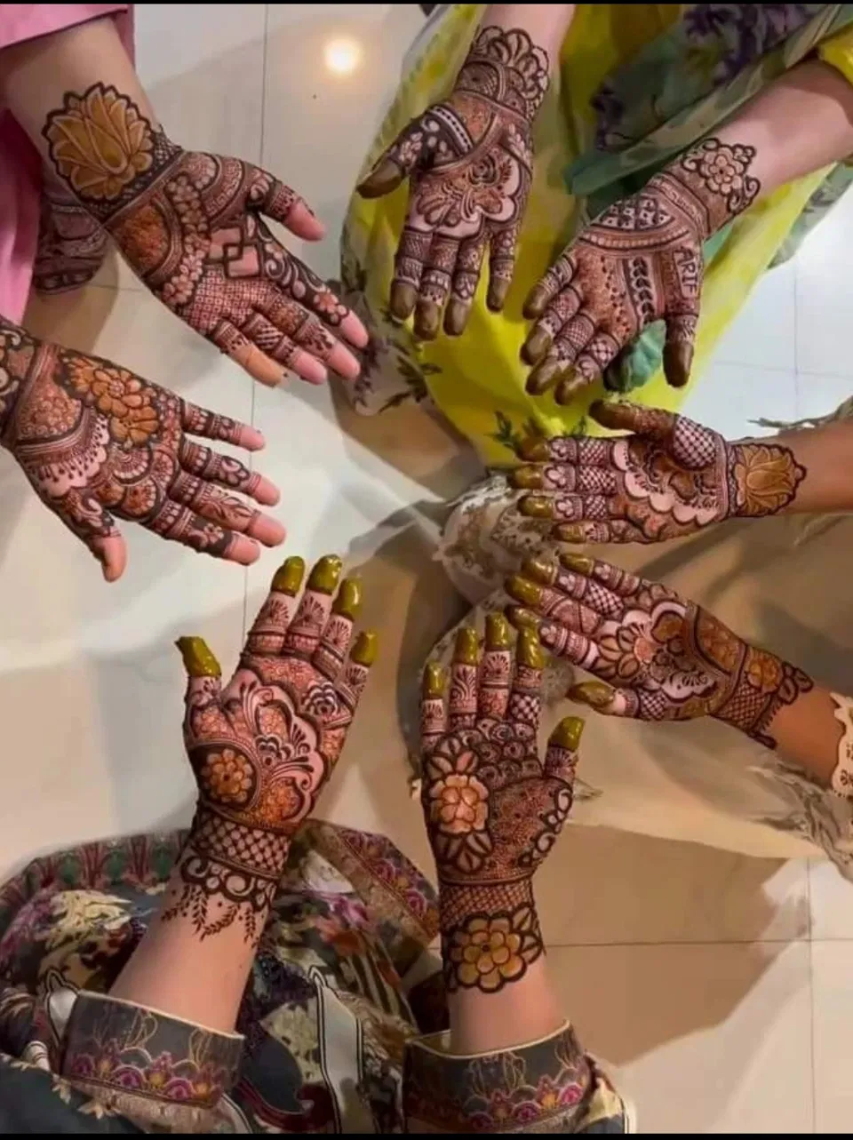 Front Hand Mehndi Design with Figures and Jaal