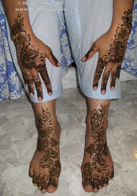 bridal indian jaal back hand mehndi design