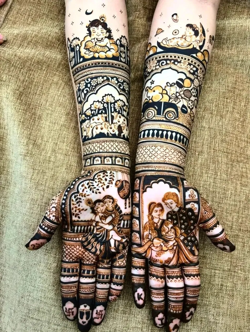 Heavy Mehndi Design with Figures