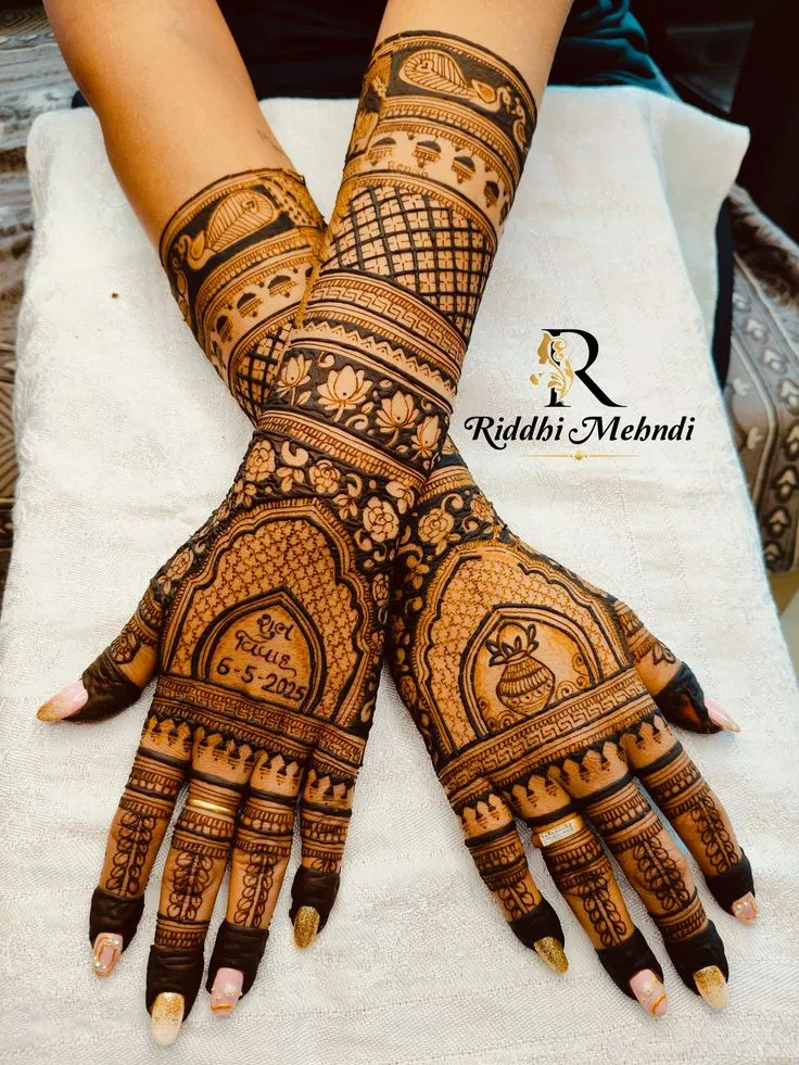 Bridal Back Hand Mehndi Design with Figures for Engagement