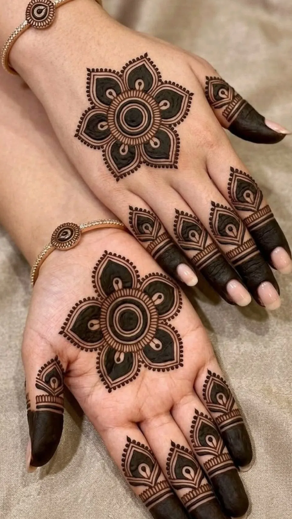 Aesthetic Bridal Back Hand Mehndi Design with Gol Tikki and Flowers for Sawan (14)
