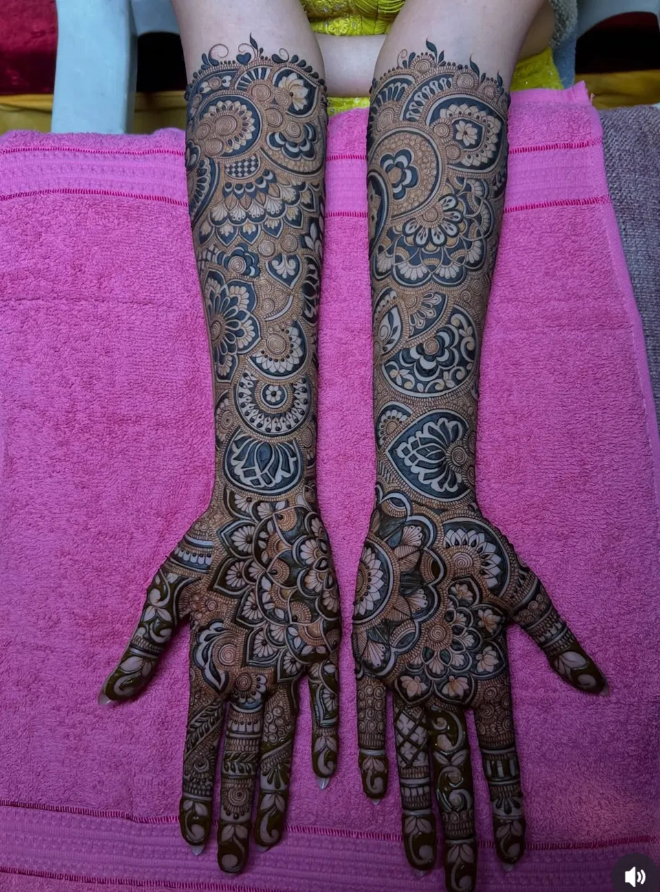 Bridal Back Hand Mehndi Design