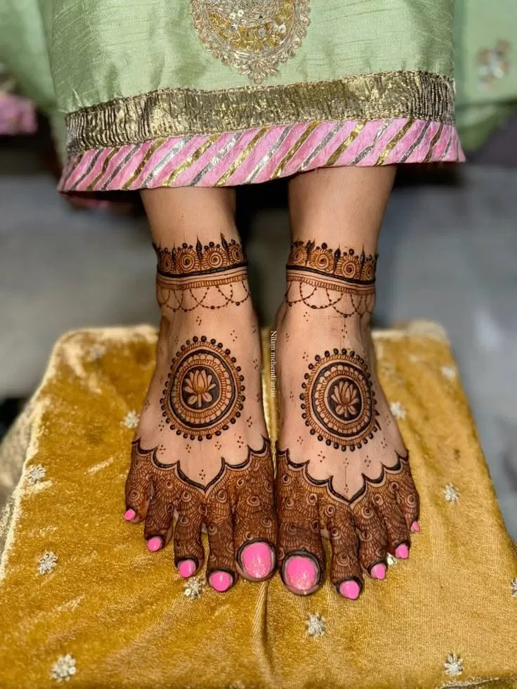Bridal Simple Back Hand Mehndi Design for Engagement