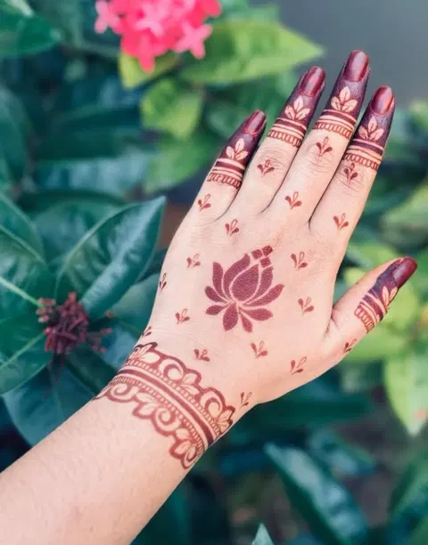 arabic bridal circle back hand mehndi design