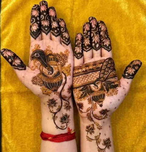 bridal peacock mehndi design